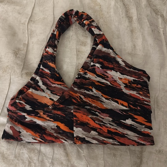 Gently worn, colorful, Lululemon sports bra size 4 - Picture 3 of 4